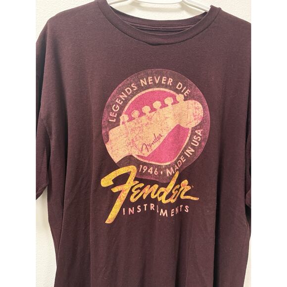 Fender Guitar T-Shirt Legends Never Die Logo Dark Red‎ Size XXL - Picture 3 of 9